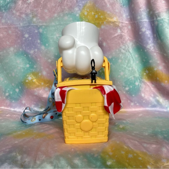 Disney Merch - Picture 3 of 9